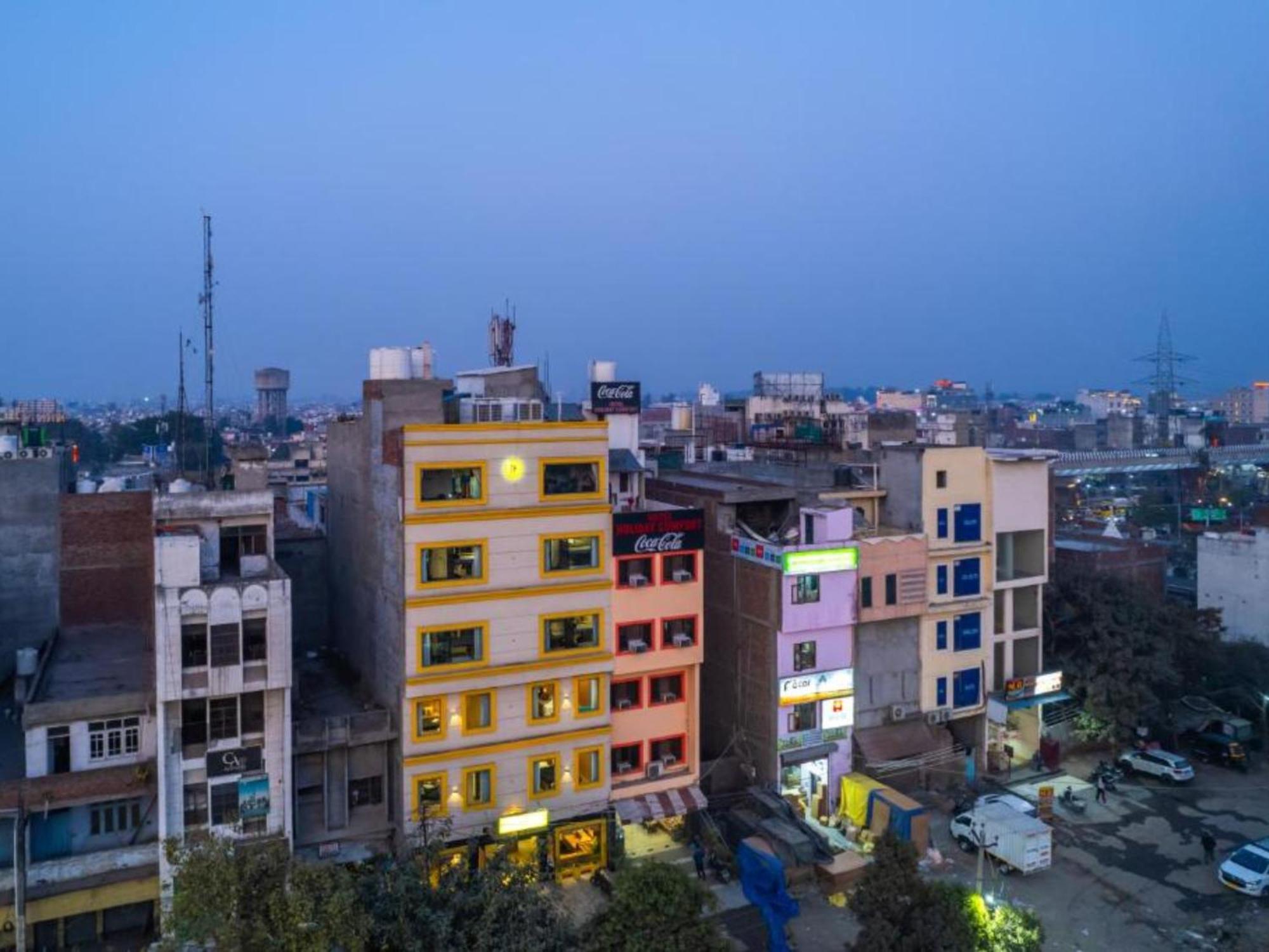 The Hosteller Amritsar, Near Golden Temple ภายนอก รูปภาพ